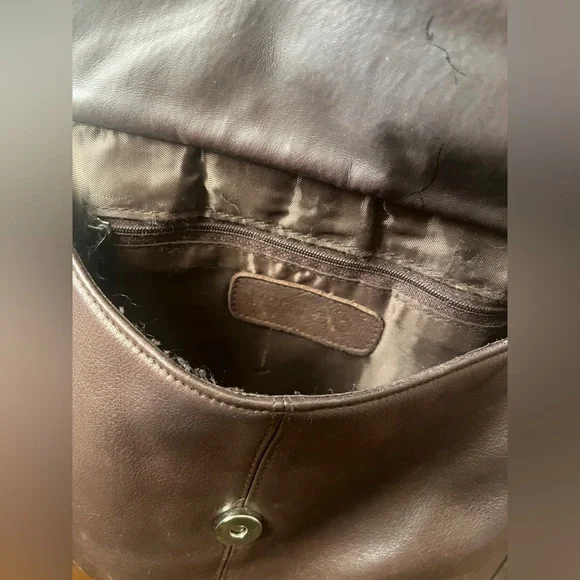 Vintage Tignanello Chocolate Brown Leather Bag - Picture 6 of 15